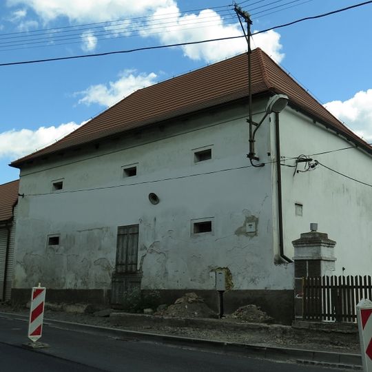 Granary in Zavlekov