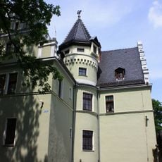 Pawilon ogrodowy Kavalierhaus w Rogowie Opolskim