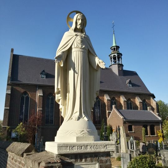 Statue of Sacred Heart of Jesus Christ