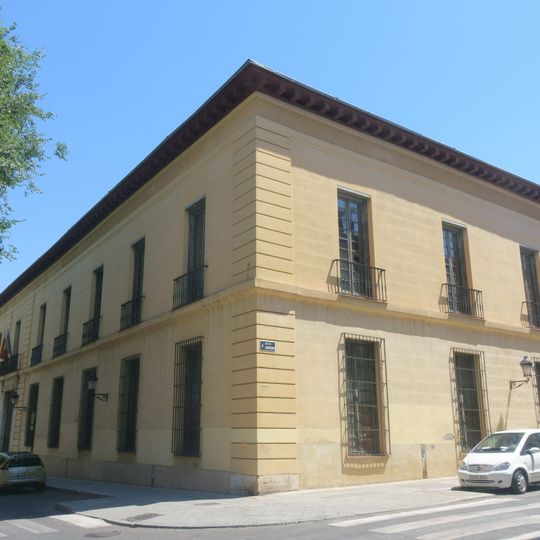 Biblioteca Municipal - Álvarez de Quindós