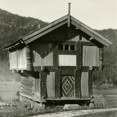 MIDTBØEN (MIDBØEN, MIDTBØEN NEDRE)