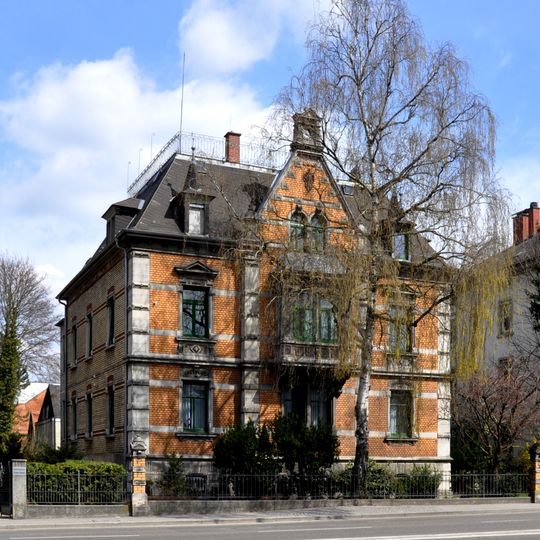 House Schussenstraße 1