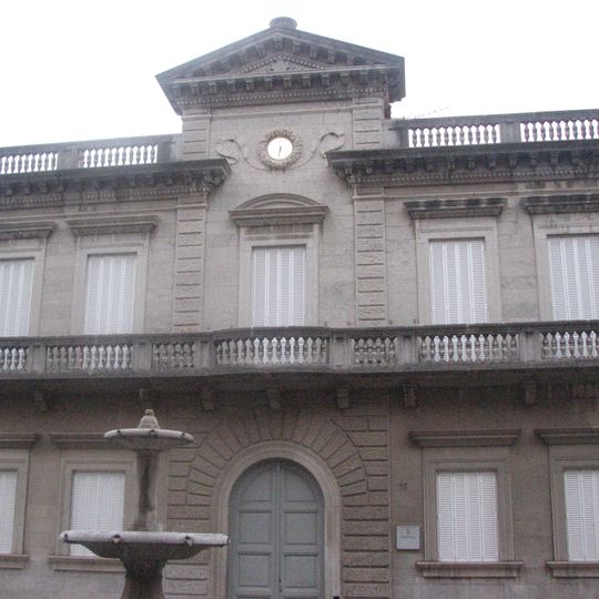 Casa de la Vila de Banyoles