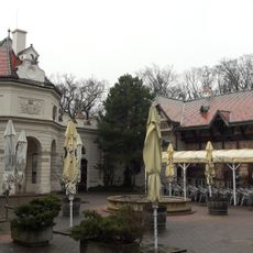 Konírny a jízdárna Lešná