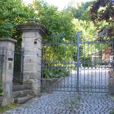 Tor Nähe Bergstraße; Wind in Trebgast