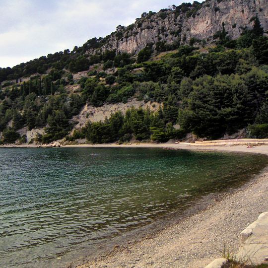 Kašjuni Beach