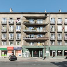 Blok przy ulicy Wolskiej 82