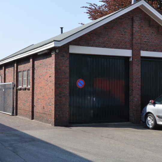 Ark's bakkerijen: gasfabriek, tegenwoordig opslag en silotype_obj=G