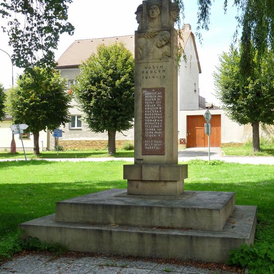 Pomník padlým v Choustníku