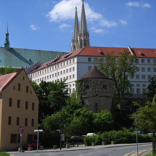 Vierflügelanlage des ehemaligen Vogtshof Gottfried-Kiesow-Platz 2