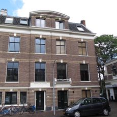 Huis met classicistische kenmerken