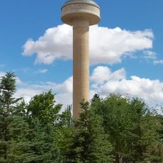Depósito de agua de la Fiesta del Árbol