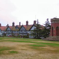 140–145, The Green