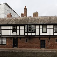 8, 9 & 9a, Cathedral Close