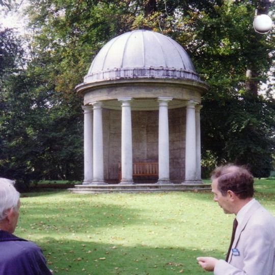 Garden House To Bushy House