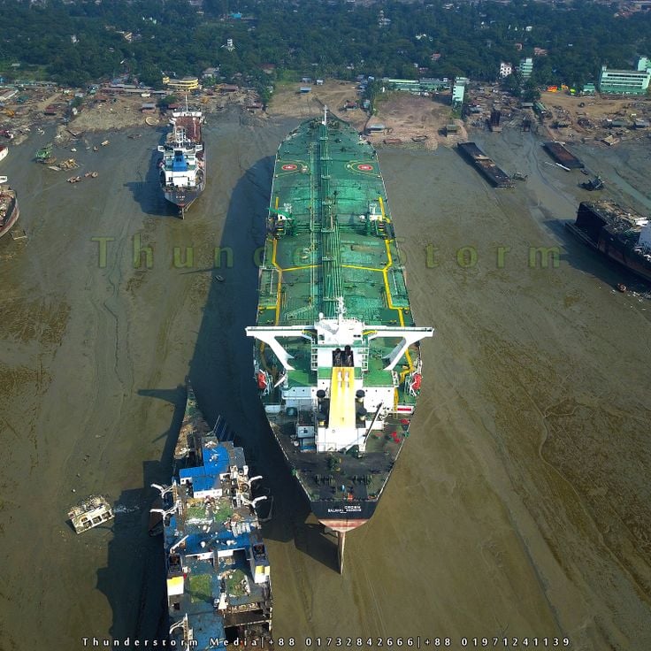 Estaleiro de Desmonte Naval de Bangladesh