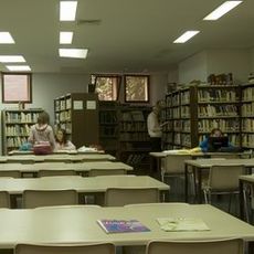 Biblioteca Pública Municipal de Jaraíz de la Vera - Alfonso Izarra