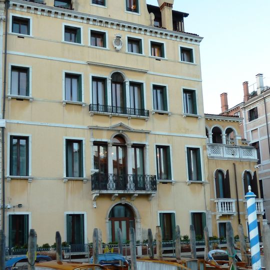 Palazzo Caotorta Angaran