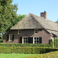 Laan ten Boomen 37, Lierop