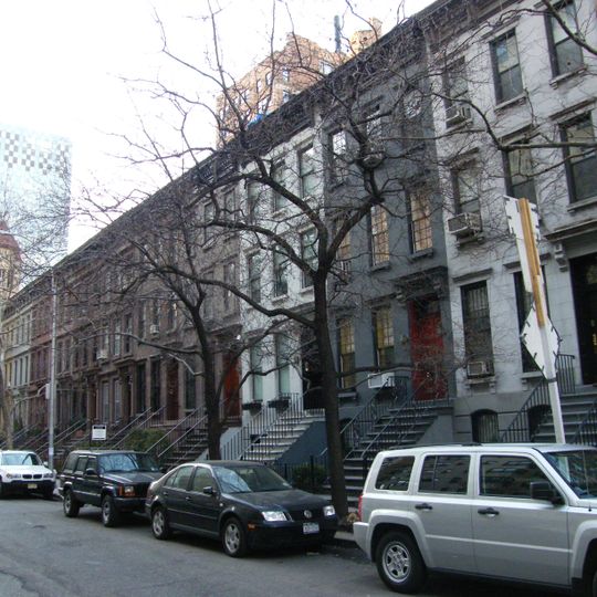 Rowhouses at 322–344 East 69th Street