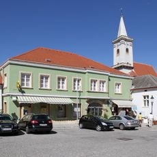 Rathausplatz 5