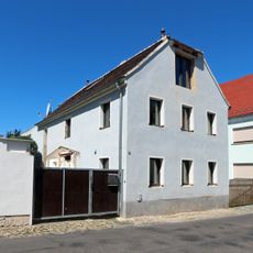 Wohnhaus in offener Bebauung Talstraße 15