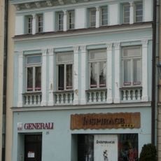 Zámecké náměstí 25