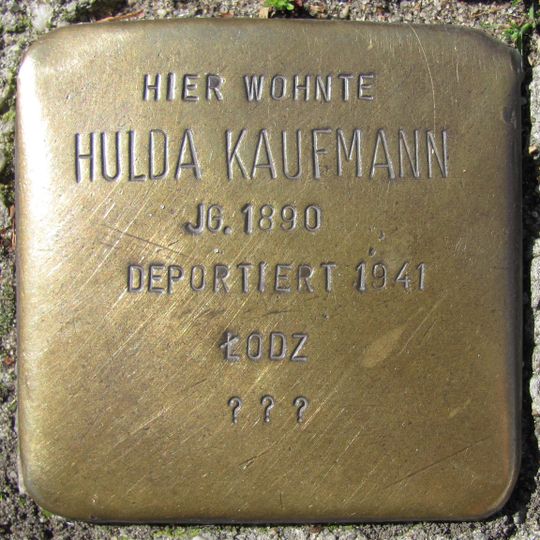 Stolperstein en memoria de Hulda Kaufmann