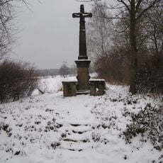Wayside cross in Brná