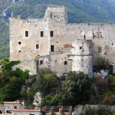 Clavesana Castle