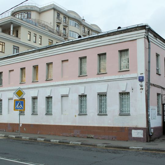 Улица Бахрушина 15 c1