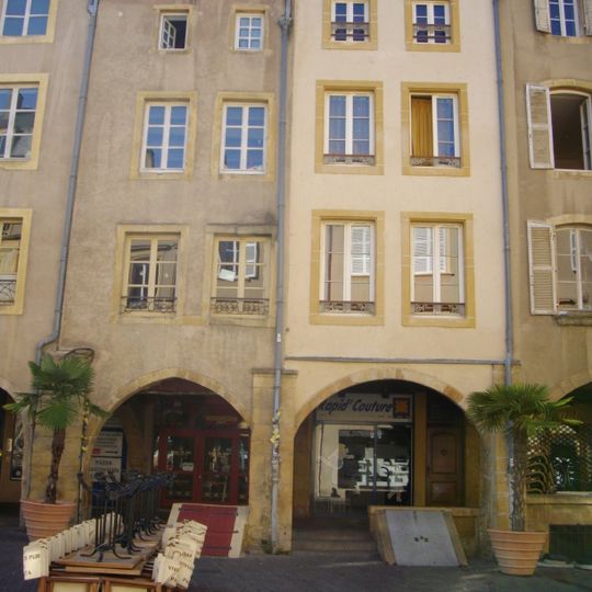 Maison, 13 place Saint-Louis