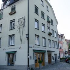 Wohn- und Geschäftshaus