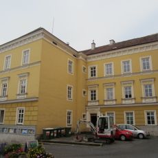 Ehemalige Schule, Niederleuthnerstraße 10, Waidhofen a. d. Thaya