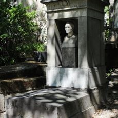Grave of Fourier