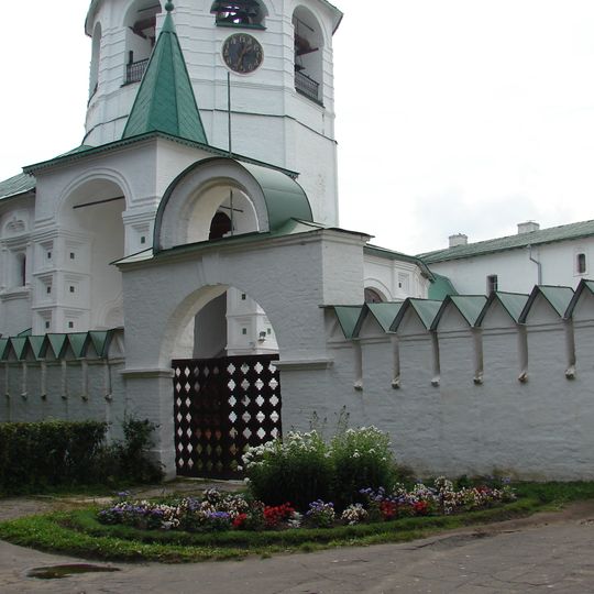 Ограда и ворота