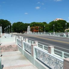 Puente de Los Leones