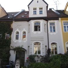 Kratzerstraße 23–43