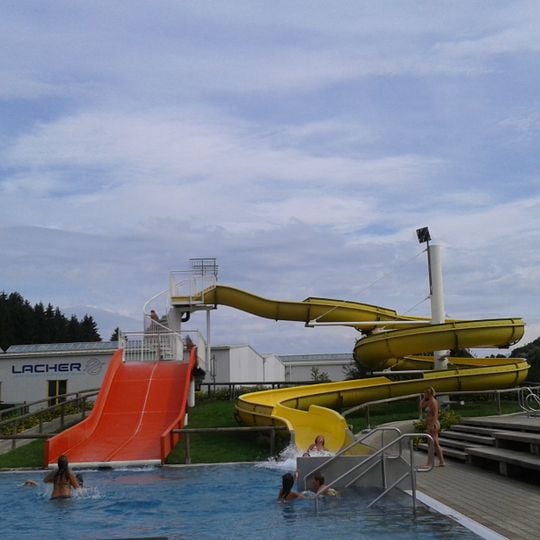 Sport- und Erlebnisbad Frankenmarkt