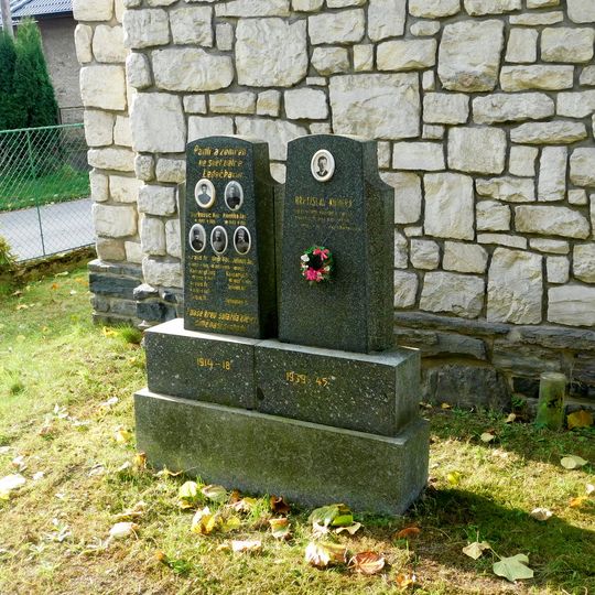 Pomník padlým v Ledečku