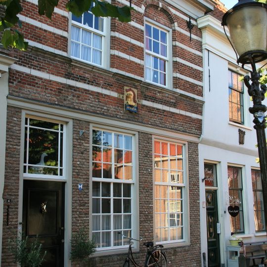 In den vergulden Helm