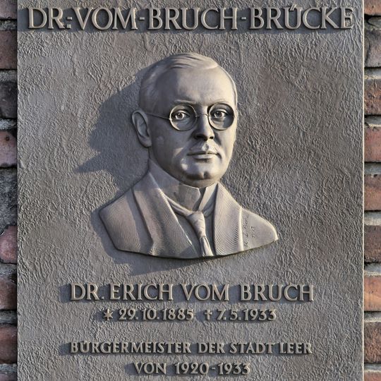 Dr.-vom-Bruch-Gedenktafel