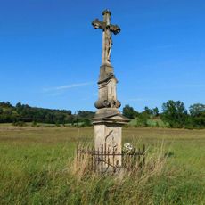 Kříž nad Bludovem v polích