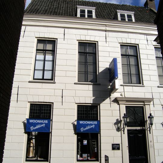 Hoog middeleeuws huis