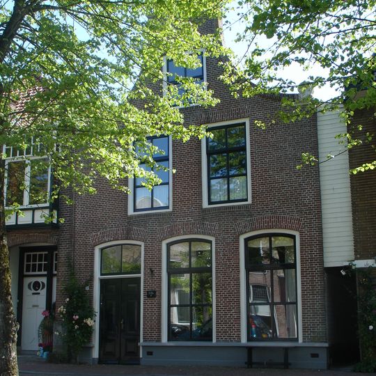 Godsacker 10, Franeker