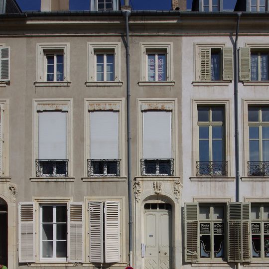 Immeuble, 22 place de la Carrière