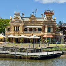 Breakfast Creek Hotel
