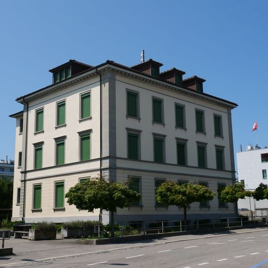 Schoolhouse Promenaden