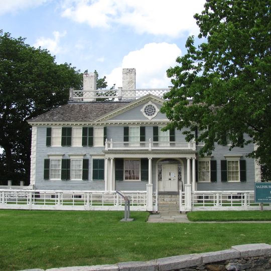Salisbury Mansion and Store