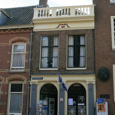 Peperstraat 2, Buren